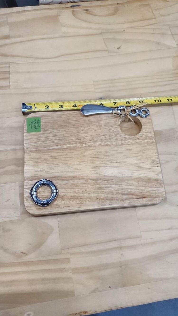 Nautical Themed Cutting Board w/Cheese Knife, **NEVER USED**
